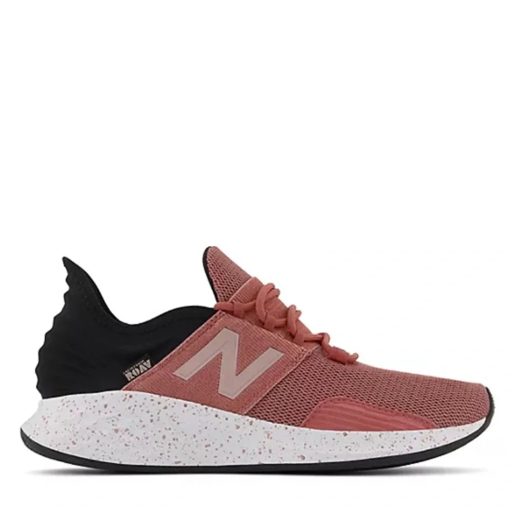 BRAND NEW NEW BALANCE WOMENS FRESH FOAM ROAV RUNNING SHOE - CHAMPAGNE - Picture 2 of 5